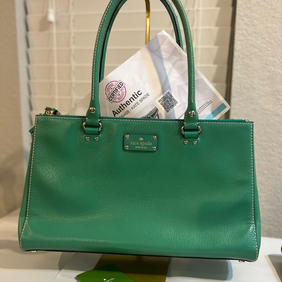 Kate Spade Spring Green Leather Tote Shoulder Bag with COA - Picture 1 of 13